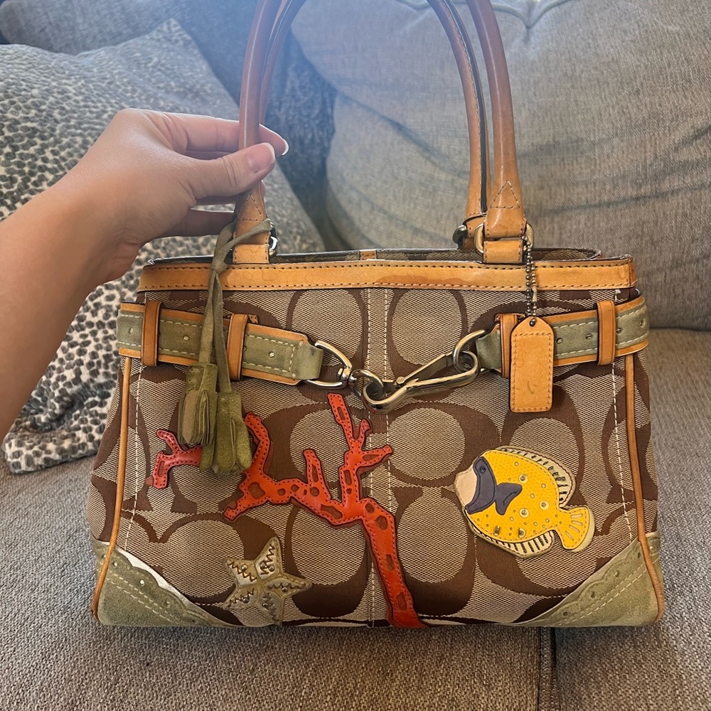Coach Limited Edition Aquatic Fish Coral Hampton Brown Handbag - Picture 11 of 13